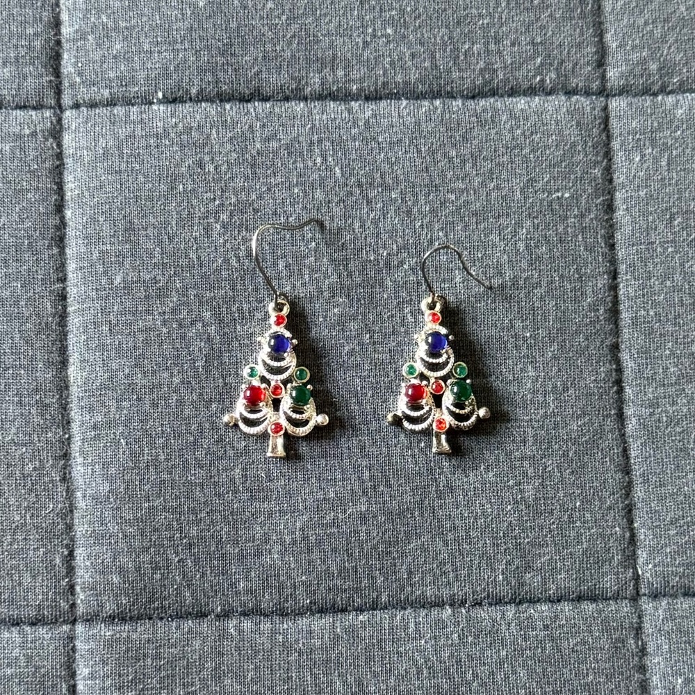 Claire’s Christmas Earrings!